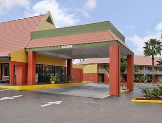Days Inn Cocoa1
