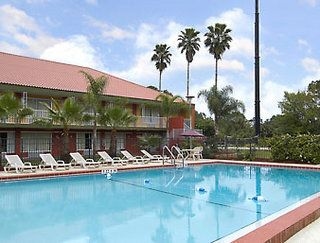 Days Inn Cocoa4