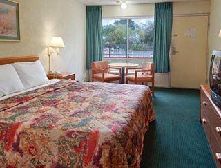 Days Inn Cocoa2