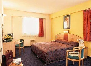 Holiday Inn Garden Court Meriadeck1