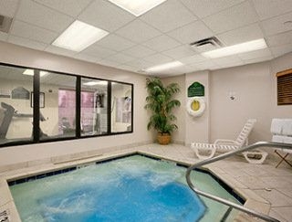 Wingate by Wyndham Arlington Heights3