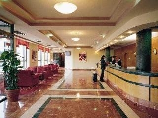 Jurys Custom House Inn0