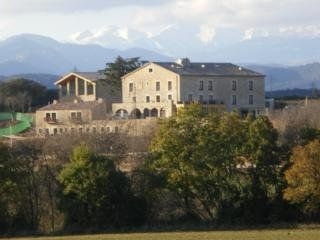 Can Guell Hotel Resort3