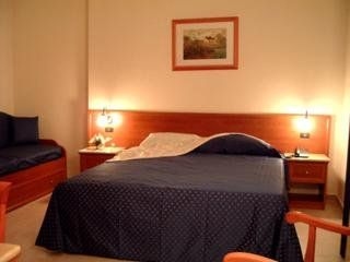 โรงแรมจีเอช (GH Hotel)4
