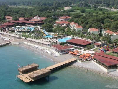 Crystal Flora Beach Resort0
