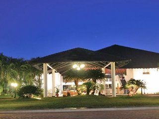 Dona Sylvia Beach Resort2