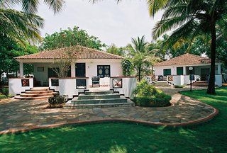Dona Sylvia Beach Resort1