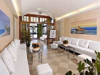 Hotel Lungomare Cervia0