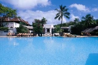 Serena Beach Hotel & Spa3