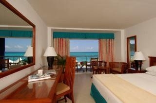 Sonesta Great Bay Beach Resort, Casino & Spa1