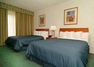 Clarion Suites Yuma1