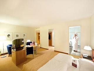 Mercure Hotel & Residenz Berlin Checkpoint Charli4