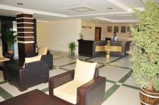 Ceres Hotel0