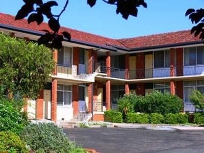ลิตโตมอร์ สวีท บาเธอร์สต์ (Littomore Suites Bathurst)0