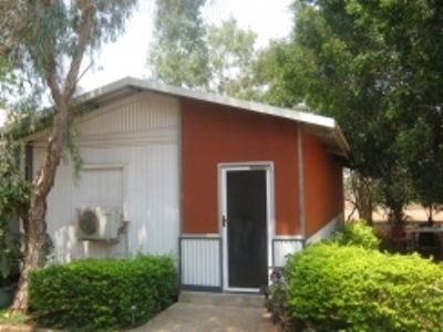 Savannah Way Motel1