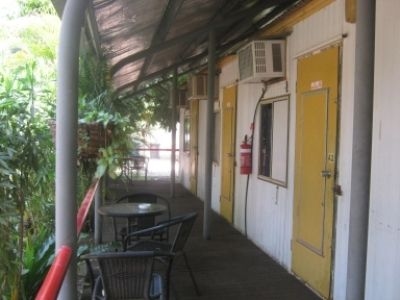 Savannah Way Motel3
