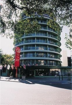 Metro Hotel Tower Mill0