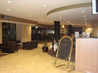 โรงแรมริเวอร์ไซด์เซาท์แบงค์ (Riverside Hotel Southbank)1