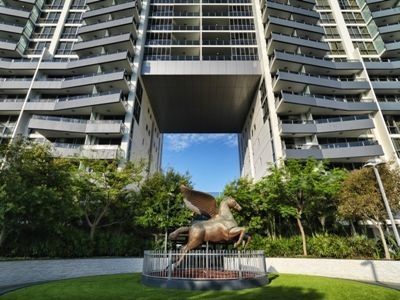 Meriton Suites Broadbeach1
