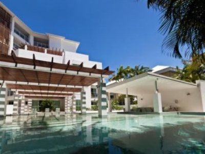 201 เลค สตรีท อพาร์ตเมนต์ (201 Lake Street Apartments)1