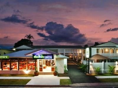 Discovery Cairns1