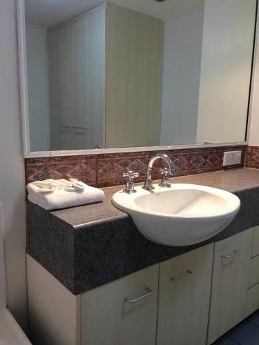 อินน์แคนส์ บูติค อพาร์ตเมนท์ (Inn Cairns Boutique Apartments)3