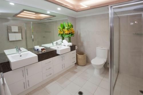 Waters Edge Apartments4