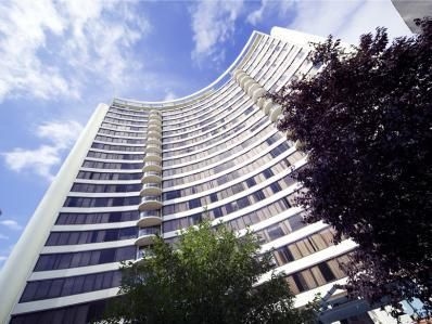 BreakFree Capital Tower Canberra0
