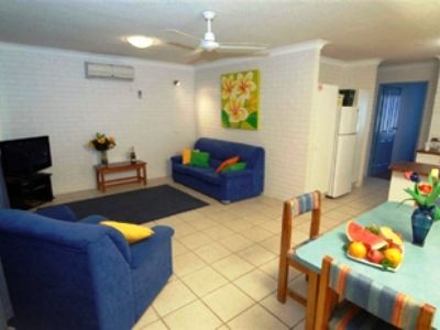 Torrington Holiday Apartments2