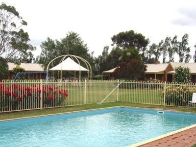 Chardonnay Lodge2