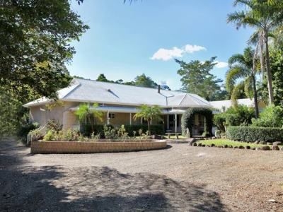Noosa Valley Manor Bed And Breakfast1