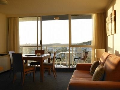 โรงแรมไฮพอยต์ อินเตอร์เนชั่นแนล (Highpoint International Hotel)4