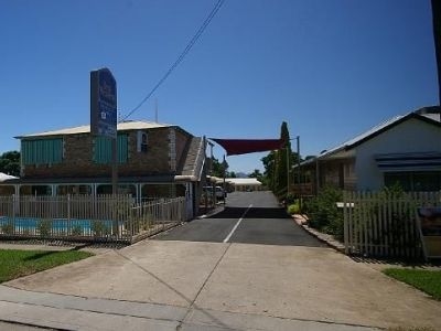 ฮาร์เวสต์ ลอดจ์ โมเต็ล (Comfort Inn Harvest Lodge Motel)1