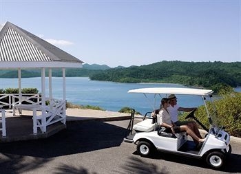 Hamilton Island Beach Club2