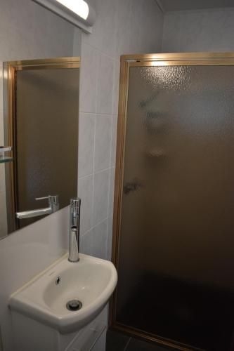 Sanctuary House Resort2