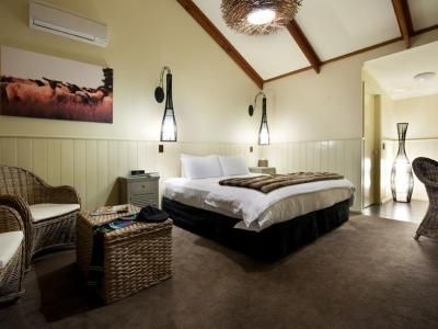 Mineral Springs Hotel Hepburn2