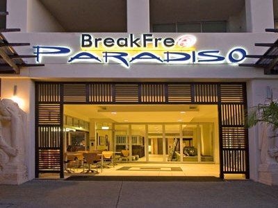 อพาร์ตเมนต์ 3 ห้องนอน 2 ห้องน้ำส่วนตัว ขนาด  ตร.ม. – คิงส์คลิฟ (Paradiso Paradise 214 - 3 Bed Apt with a Balcony)1