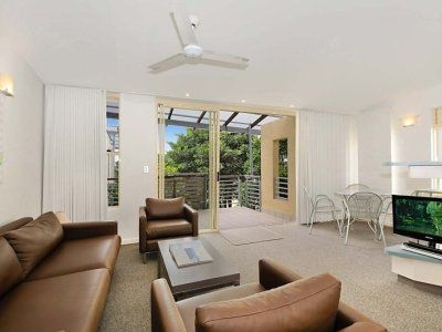 Mainwaring Apartments4