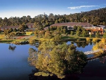 Country Club Villas Launceston1