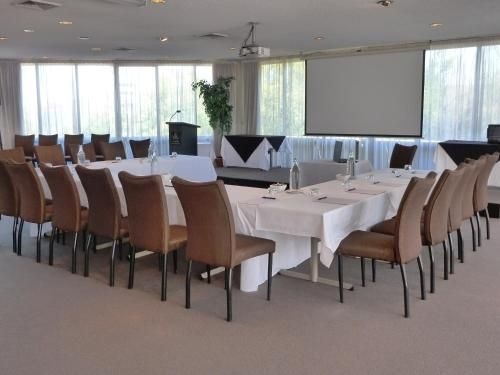Frankston International Motel4