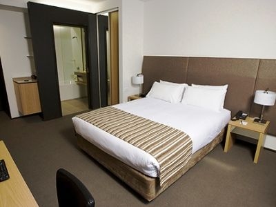 Chifley Doveton Dandenong4