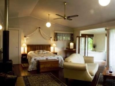 Falls Rainforest Cottages4