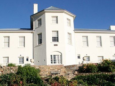 The Woodbridge Waterfront Rooms1