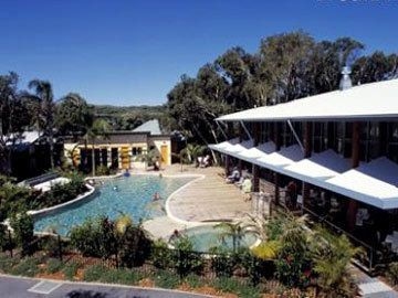 Mobys Beachside Retreat1