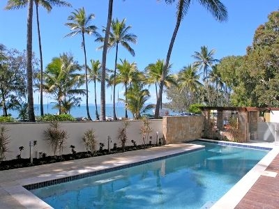 Island Views Palm Cove3