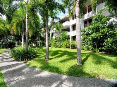 Oasis At Palm Cove Hotel2