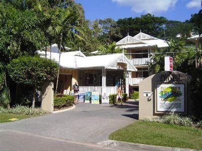 Palm Cove Tropic Apartments2