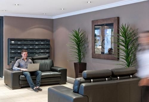 Mont Clare Boutique Apartments4