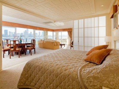 Peninsula Riverside Apartments4