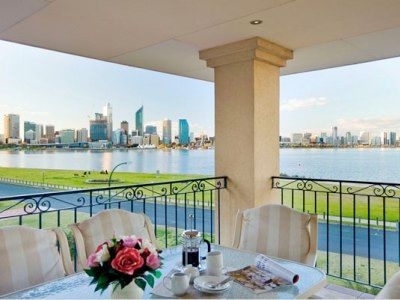 Peninsula Riverside Apartments3